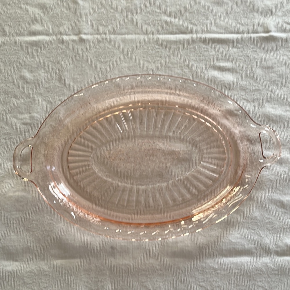 Vintage Pink Depression Glass Oval Platter with Handles by Anchor Hocking. - Picture 2 of 10
